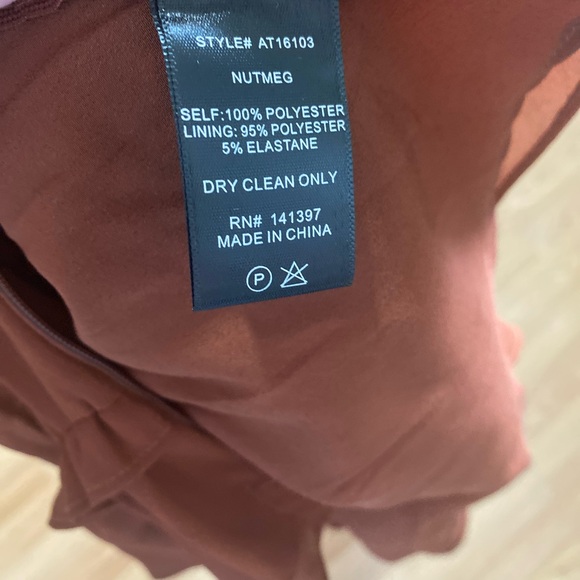 ASTR The Label Nutmeg ruched ruffle short sleeve top stretch chiffon lined brown - Picture 6 of 8